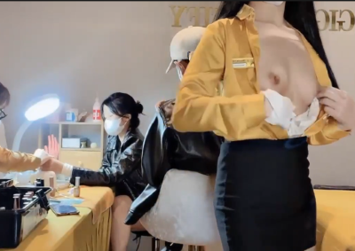 Tập phim bé nhân viên tiệm spa dâm tà show mông vú lồn